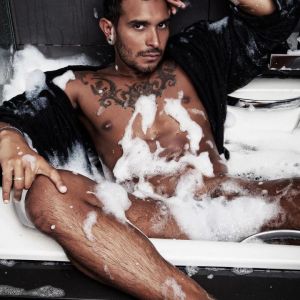 483980_252524014878588_253443410_n