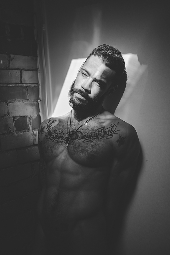 [nie]Przeciętny nagi i seksowny&nbsp;[Foto]